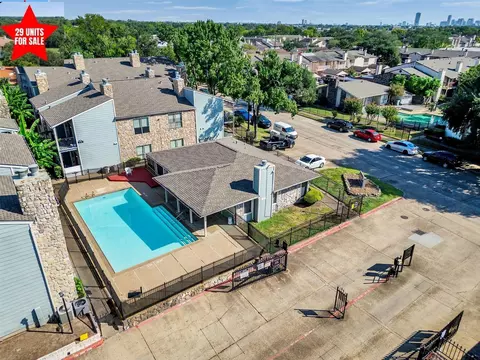 3764 Tanglewilde St #H8, Houston, TX 77063