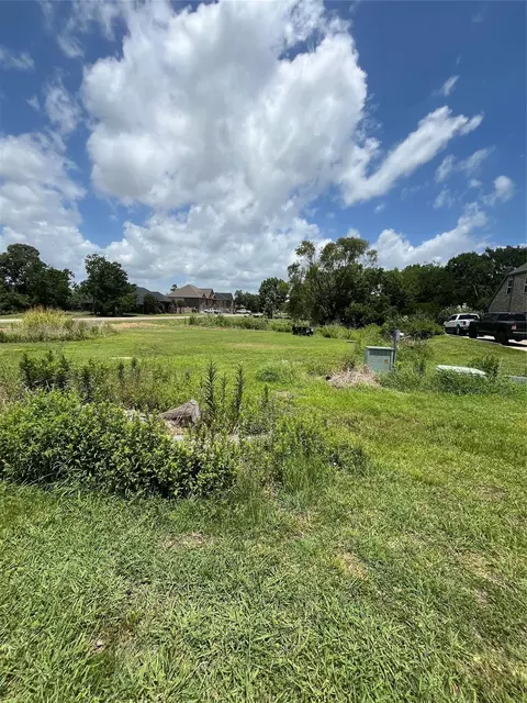 7918 Veranda Dr, Cove, TX 77523