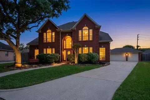 Exterior - 20423 Forest Dr, Spring, TX 77388 photo 4 of 9