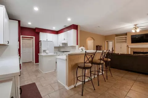 Kitchen - 20423 Forest Dr, Spring, TX 77388 photo 3 of 8