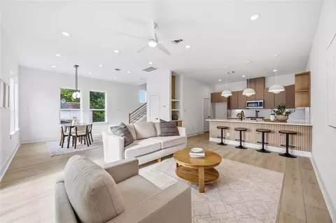 3431 Dennis St, Houston, TX 77004