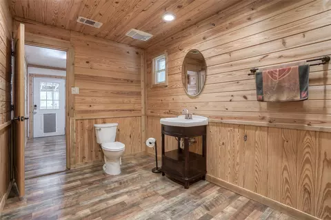 Bath - 250 Red Bird Ln, Trinity, TX 75862 photo 3 of 4