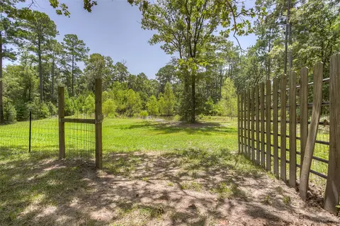 Exterior - 250 Red Bird Ln, Trinity, TX 75862 photo 11 of 16