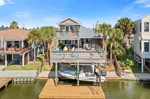 16615 Jamaica Cove Rd, Jamaica Beach, TX 77554