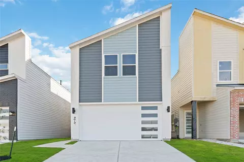 3010 La Rambla Dr, Houston, TX 77047