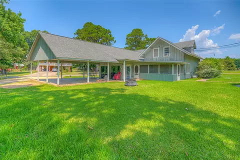 111 Sequoia Dr, Livingston, TX 77351