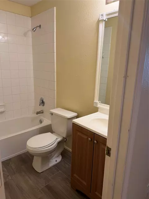 Bath - 3031 Peerless Pass Ct, Spring, TX 77373 photo 4 of 4