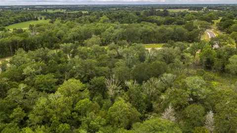 2-23 Millwood Trl, Brenham, TX 77833