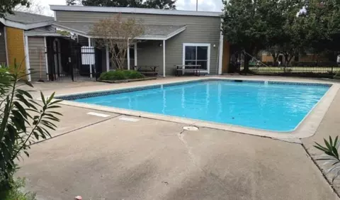 12502 Ashford Meadow Dr #4, Houston, TX 77082