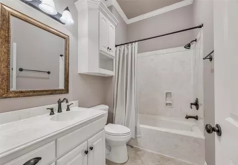Bath - 4301 Willowick Dr, Bryan, TX 77802 photo 5 of 5