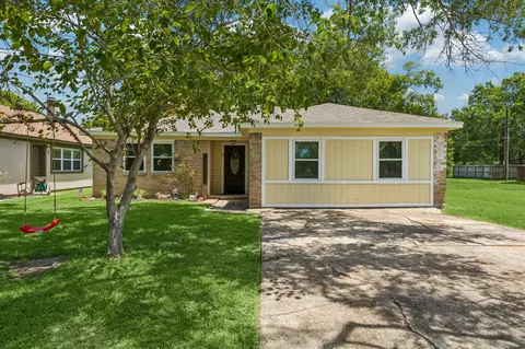 425 S Brownell St, La Porte, TX 77571