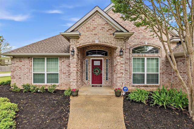 401 Sapphire Dr, College Station, TX 77845