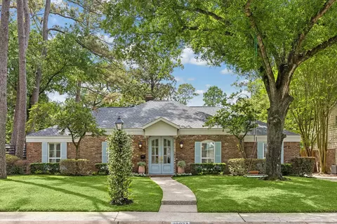 10023 Sugar Hill Dr, Houston, TX 77042