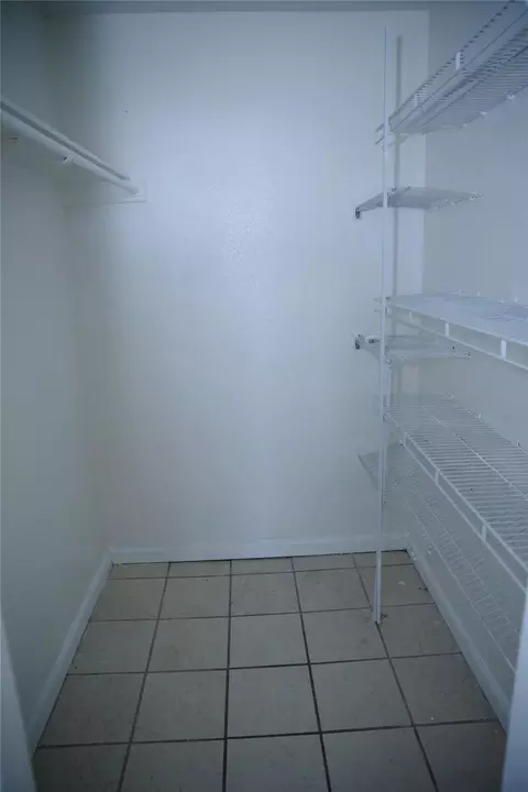 9797 Leawood Blvd #601, Houston, TX 77099