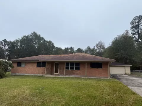 411 E Stadium St, Kirbyville, TX 75956