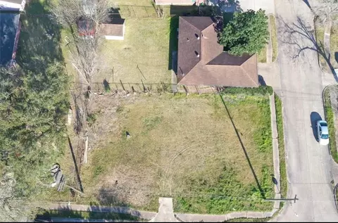 3003 Sunnydale Dr, Houston, TX 77051