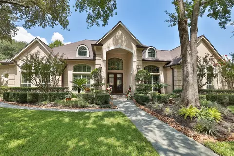 Exterior - 6610 Radley Dr, Spring, TX 77379 photo 4 of 11