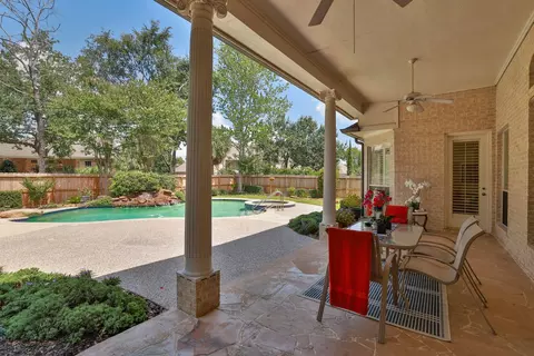 Exterior - 6610 Radley Dr, Spring, TX 77379 photo 5 of 11
