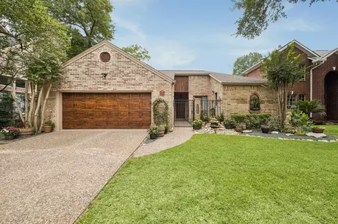1335 Bullock Ln, Houston, TX 77055