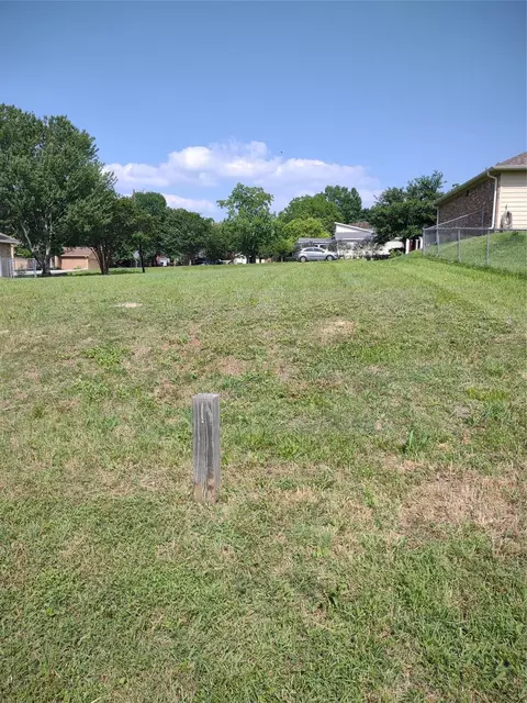 331 Cape Conroe Dr, Conroe, TX 77356