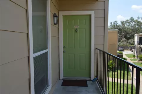 8100 Creekbend Dr #174, Houston, TX 77071