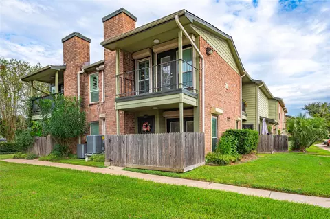 18800 Egret Bay Blvd #1611, Houston, TX 77058