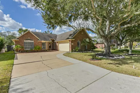 3810 E Peach Hollow Cir, Pearland, TX 77584