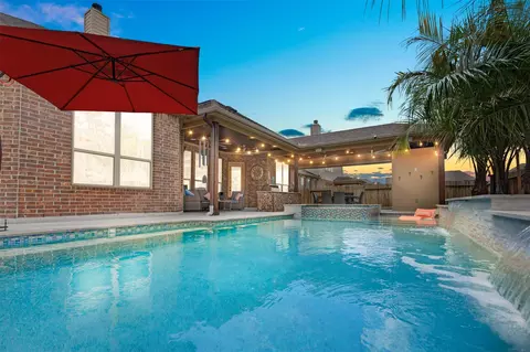 9030 Lacombe Ln, Tomball, TX 77375