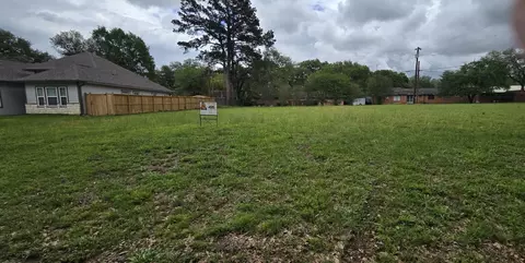 220 Pine St, Prairie View, TX 77445