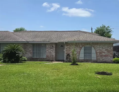 6322 S Briar Bayou Dr, Houston, TX 77072
