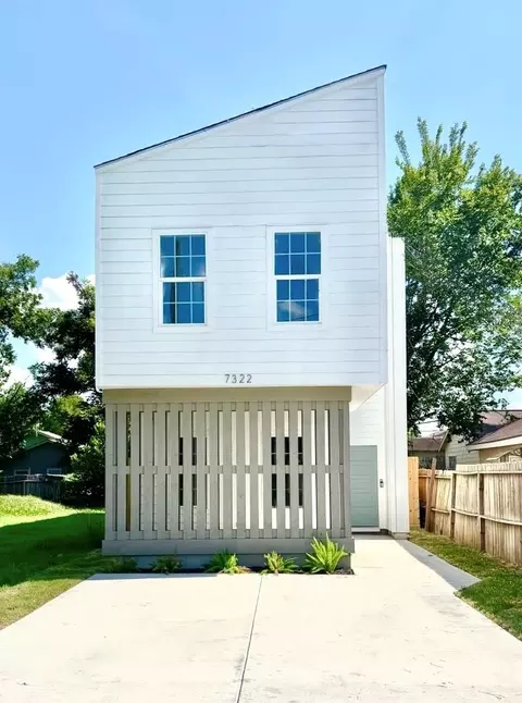 7322 Laredo St, Houston, TX 77020