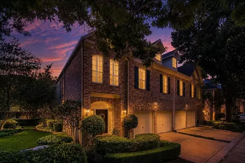5819 Inwood Park Ct N, Houston, TX 77057