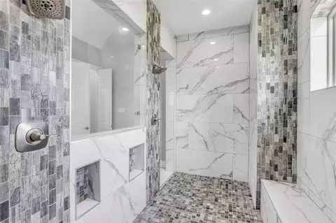 Bath - 1706 Opal Trl, Willis, TX 77378 photo 5 of 5