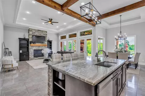 Kitchen - 1706 Opal Trl, Willis, TX 77378 photo 6 of 6