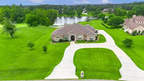1706 Opal Trl, Willis, TX 77378