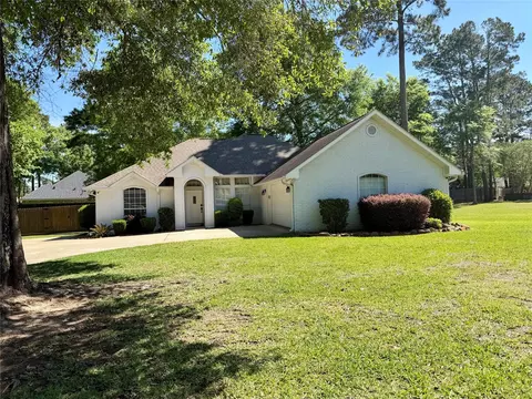 112 Wildwood Dr, Livingston, TX 77351