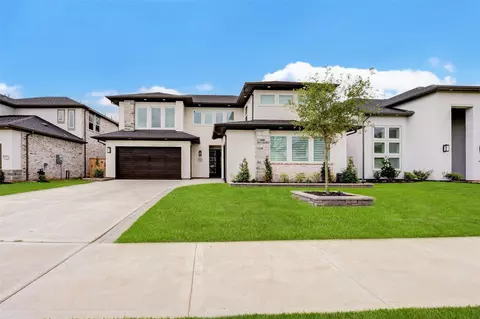 5111 Maumee River Dr, Sugar Land, TX 77479