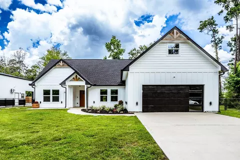 164 Braford, Onalaska, TX 77360