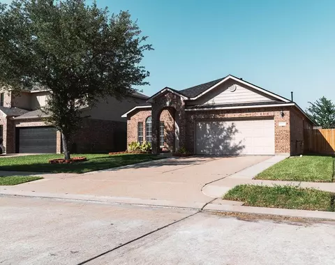 10750 Ocelot Ln, Houston, TX 77034