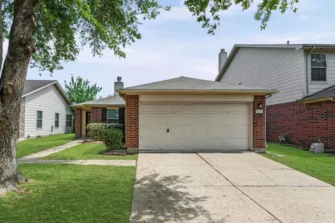 9231 Grove Haven Dr, Houston, TX 77083