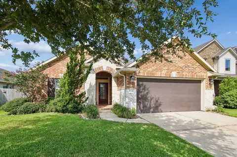 2124 Llerena Ln, League City, TX 77573