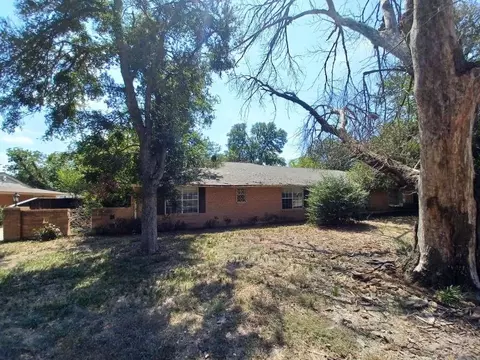 2615 Amherst Dr, Wichita Falls, TX 76308