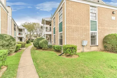 12660 Ashford Point Dr #511, Houston, TX 77082