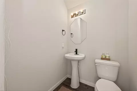 Bath - 23639 Buttress Root Dr, Spring, TX 77373 photo 1 of 3