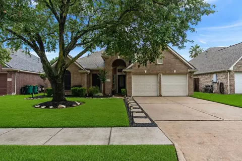 4839 Aspen Dr, Pasadena, TX 77505