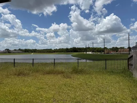 5814 Wayne Way, Rosenberg, TX 77471 photo 4