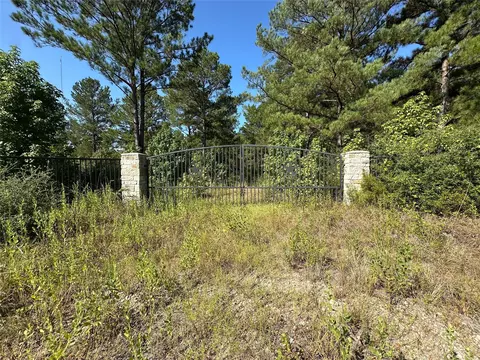 1034 Lloyd Bell Rd, Trinity, TX 75862 photo 2