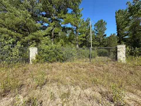 1034 Lloyd Bell Rd, Trinity, TX 75862 photo 5