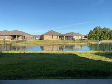 View/Area - 3795 Lake Bend Shore Dr, Spring, TX 77386 photo 5 of 8