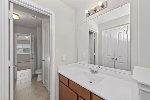Entry Way - 3795 Lake Bend Shore Dr, Spring, TX 77386 photo 6 of 8